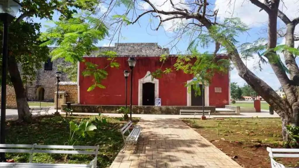 Rescate arqueológico en Cenote Sis-Ha. — Casas en Valladolid