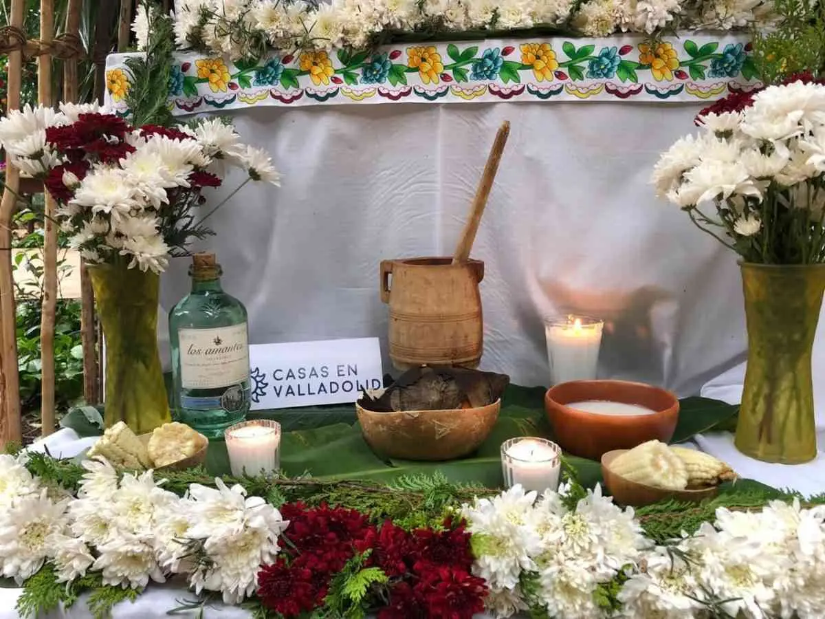 Casas en Valladolid celebra el Hanal Pixán. — Casas en Valladolid