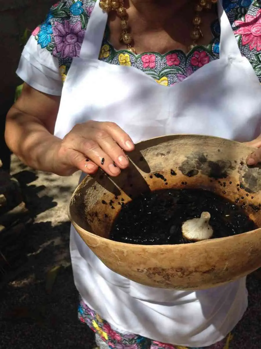 Relleno negro.