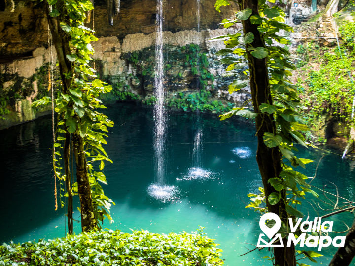 The Zací Cenote in Valladolid Yucatán