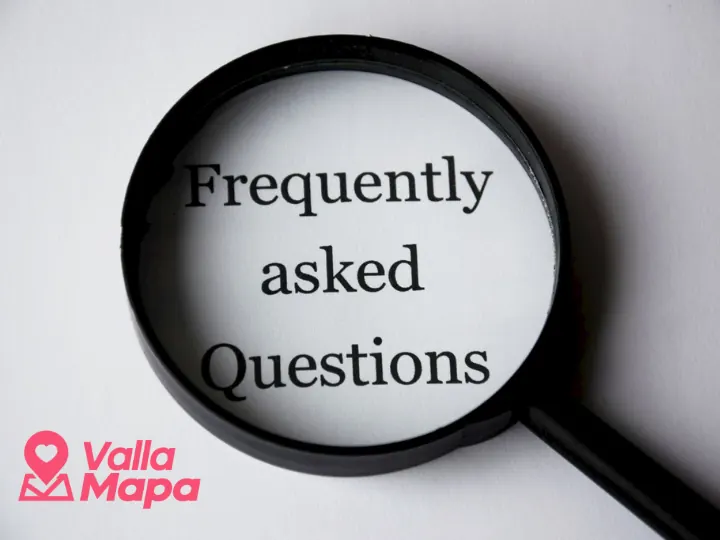 Foreign-buyer property FAQ graphic for Valladolid, Yucatan, with search and document symbols