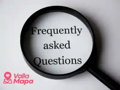 Foreign-buyer property FAQ graphic for Valladolid with document, title and advisor-verification guidance